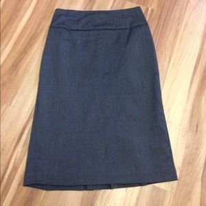 Beautiful dressy skirt for the office. WORTHINGTON