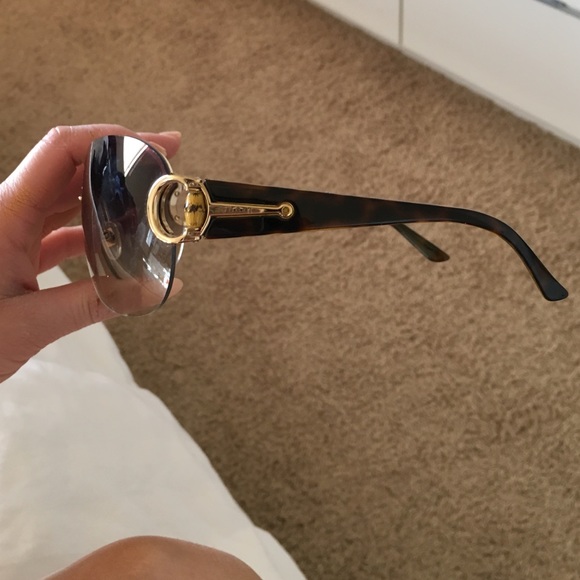 Authentic Gucci sunglasses main image 4