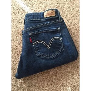 Levis