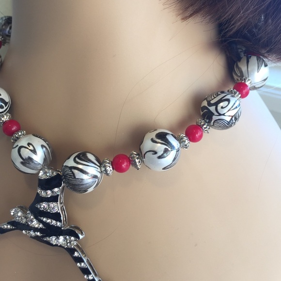 NWOT Beat Texas/OU Necklace - Picture 2 of 3