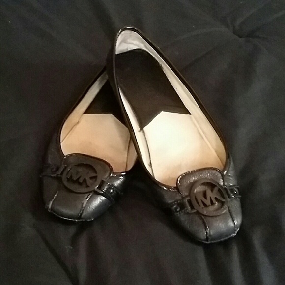 Michael  Kors Flats