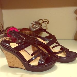 Black Wedges