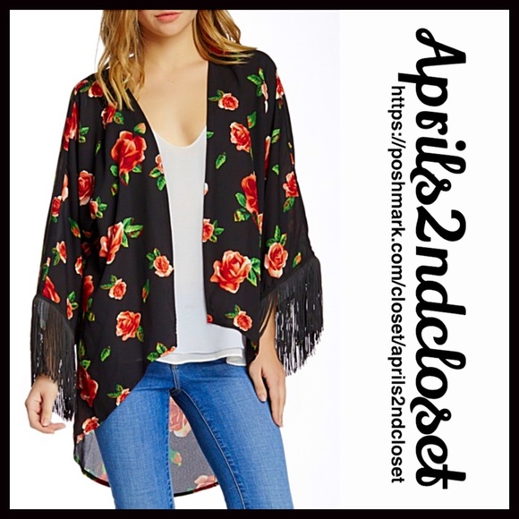Romeo & Juliet Couture Accessories - ❗️1-HOUR SALE❗️Kimono Cardigan Wrap Coverup Cape