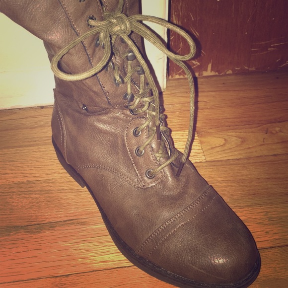 Steve Madden boots - Picture 1 of 3