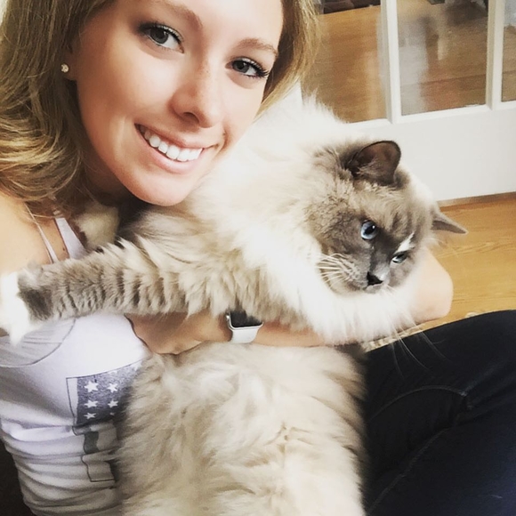 Meet your Posher, Patricia - Picture 1 of 1