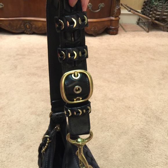 Beautiful black Coach bag in excellent condition! - Picture 2 of 4