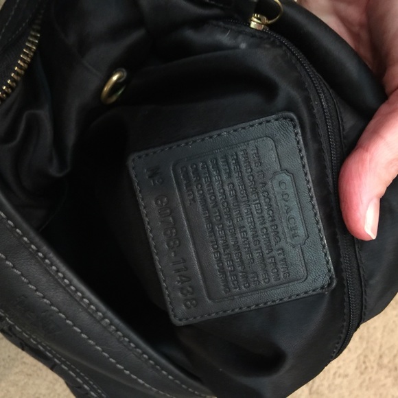 Beautiful black Coach bag in excellent condition! - Picture 3 of 4