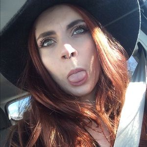 Meet your Posher, Amber