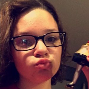 Meet your Posher, Madelyn