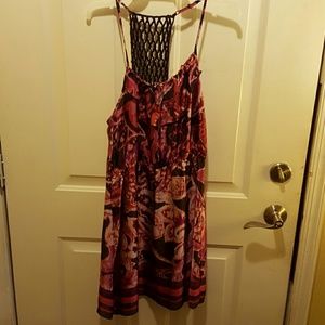 SUPER CUTE SILKY DRESS W/ Crocheted back