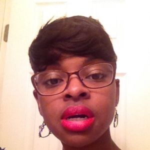 Meet your Posher, Arnicia