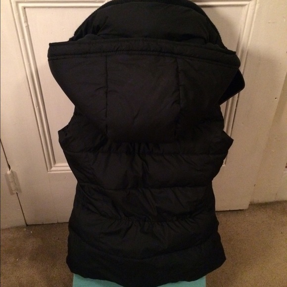 Abercrombie & Fitch Vest - Picture 3 of 4