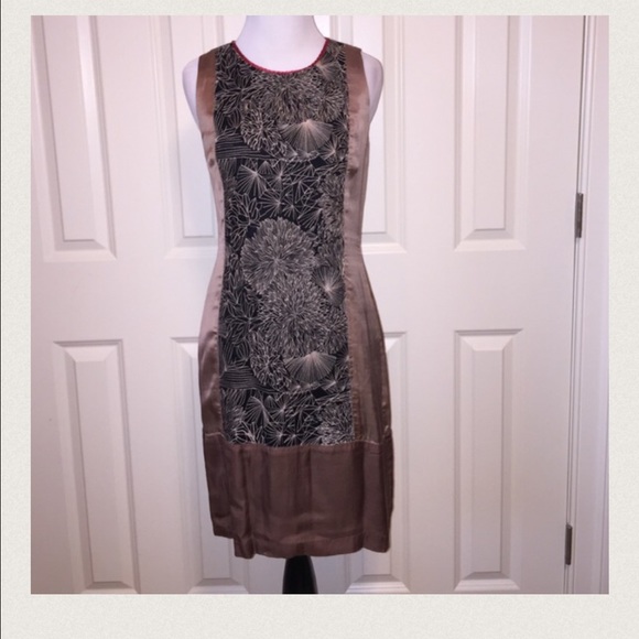 Beautiful Silk and Embroidered Shift Dress - Picture 4 of 4