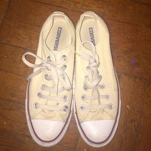 Women's beige converse $20 thru pp