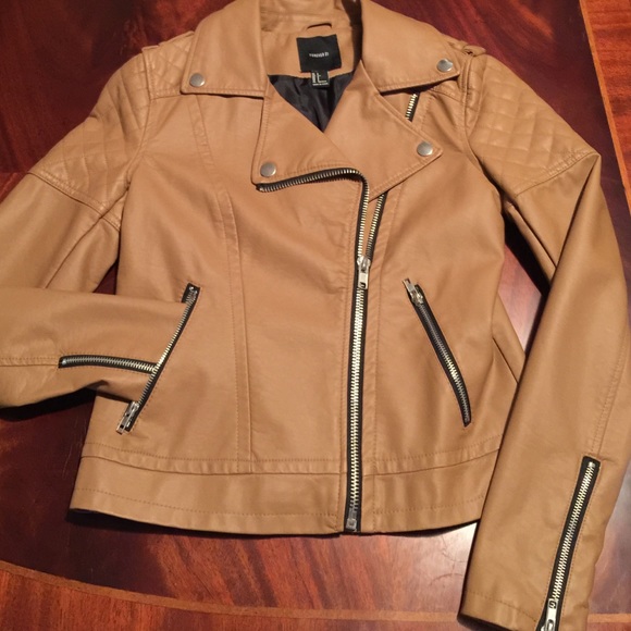 Tan/cream leather jacket size small never worn