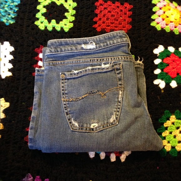 ⚡️SALE⚡️Silver jeans low rise flare 31x35