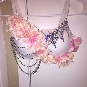 CUSTOM white rave bra!!