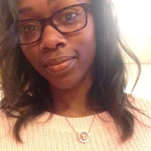 Meet your Posher, Alexandra