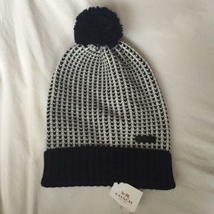 Coach Tuckst Black/White Beanie