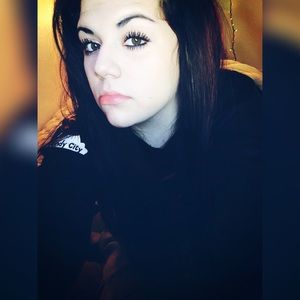 Meet your Posher, Destinee