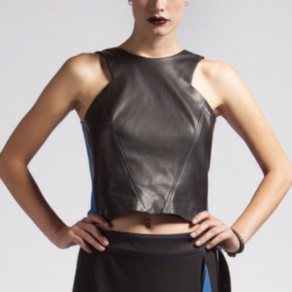 Consolidating💥 LIA LARREA black Logen leather top - Picture 2 of 3