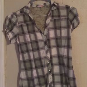 Tomboy Chic- Bongo plaid Shirt