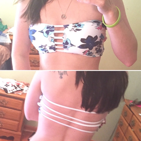 SALE ! Floral Caged Bikini - Picture 4 of 4