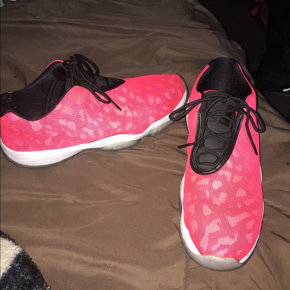 Future lows - Picture 2 of 3