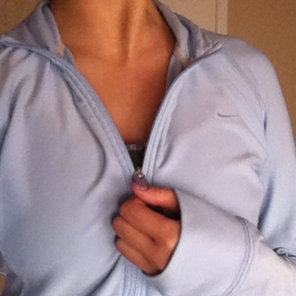 NIKE DRIFIT, SMALL - Picture 3 of 3