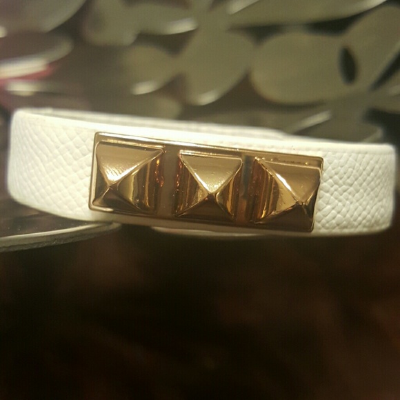 SOLD - Picture 2 of 4