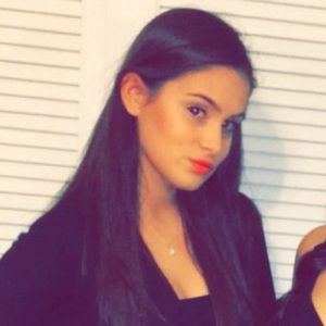 Meet your Posher, Isabella