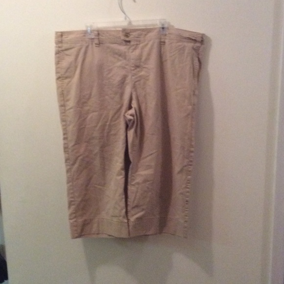 Khaki Capris