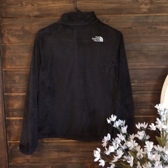 Black fuzzy North Face jacket - Picture 2 of 4