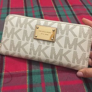 Authentic Micheal kors wallet