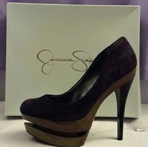 Jessica Simpson purple pumps