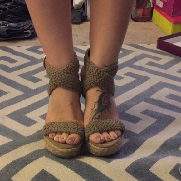 Green strapy wedge - Picture 2 of 4