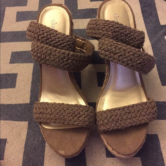 Green strapy wedge - Picture 3 of 4