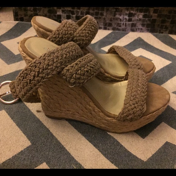 Green strapy wedge - Picture 4 of 4