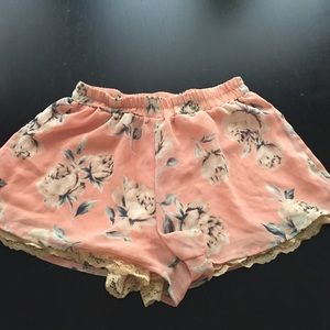 Chiffon lace trim shorts XS