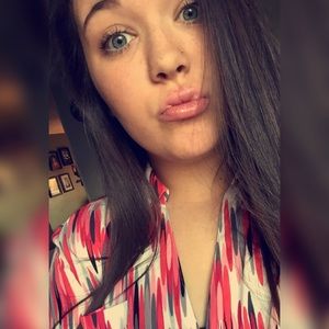 Meet your Posher, Savannah