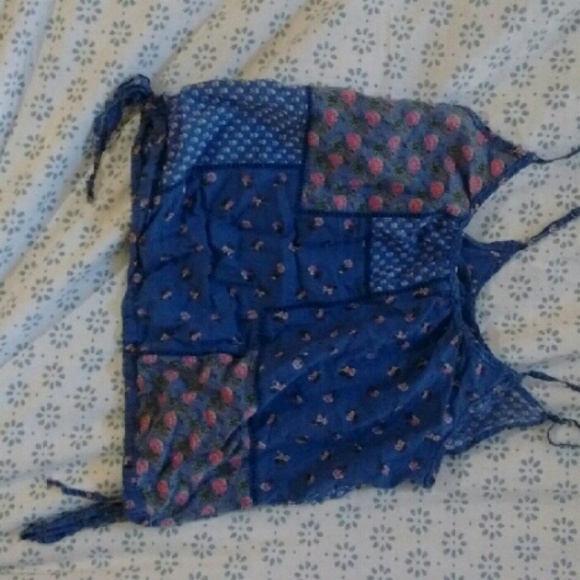 Semi cropped blue aerie tank cami