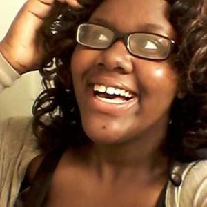 Meet your Posher, Dejah