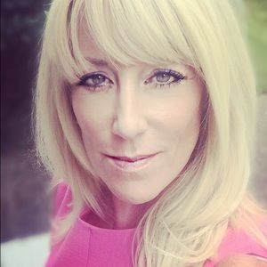 Meet your Posher, Elaine