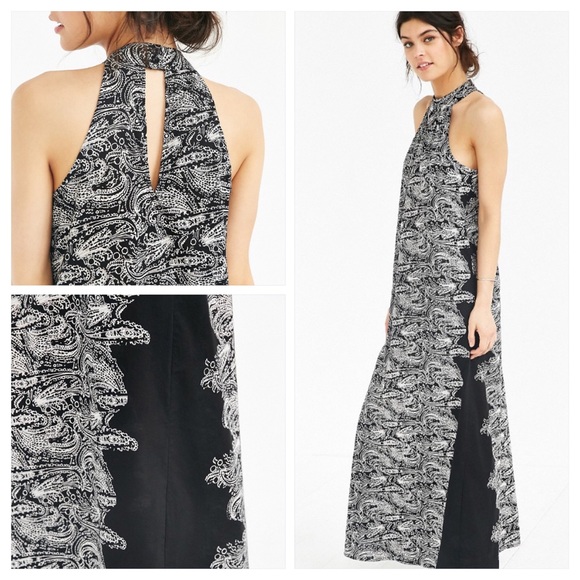 Urban Outfitters Mock Neck Printed Maxi Dress - Picture 2 of 3