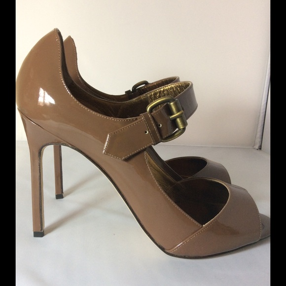 Manolo Blahnik Prejuda High Heel