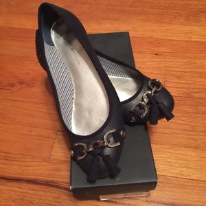 Tommy hilfiger navy blue flats