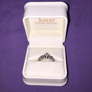 Princess tiara ring