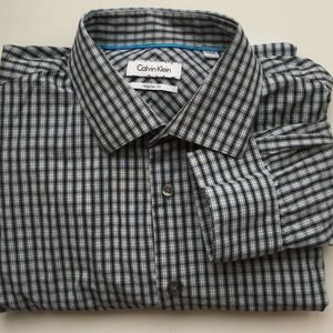 Calvin Klein Men's Button Down Shirt