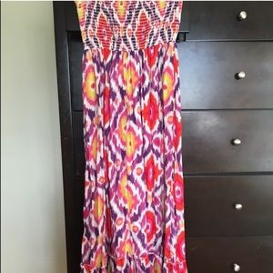 Beautiful tribal print strapless maxi dress
