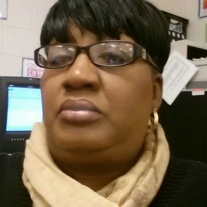 Meet your Posher, Felicia